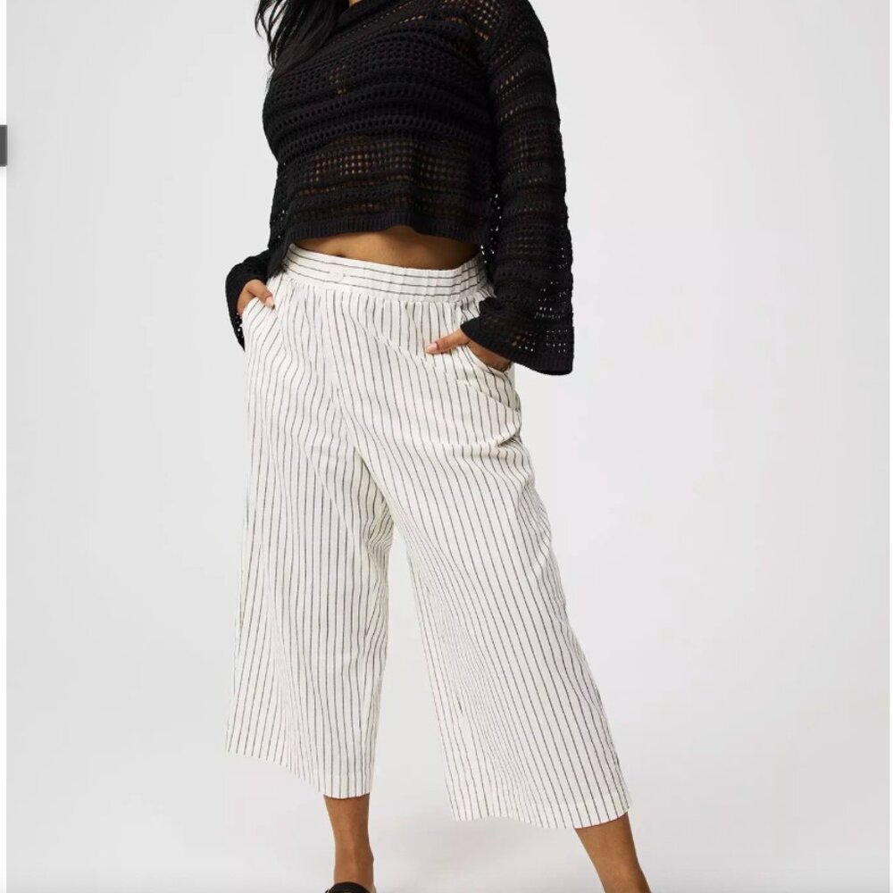High-Rise Cropped Beach Linen Pant